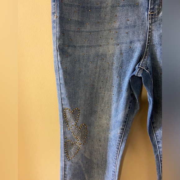 Frank Lyman jeans with sparkle gem accents - size XL - NWT - Picture 4 of 12